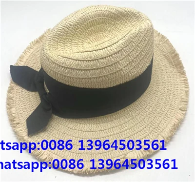Черна сламена шапка Fedora с пискюли с панделка