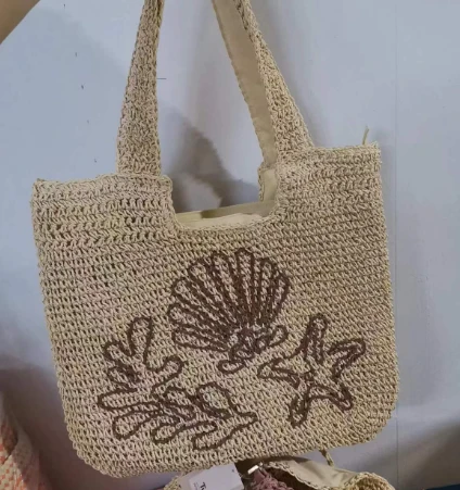Плетена на една кука хартия чанта през рамо с бродерия