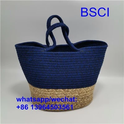 Плажна чанта от естествен тъкан ратан
